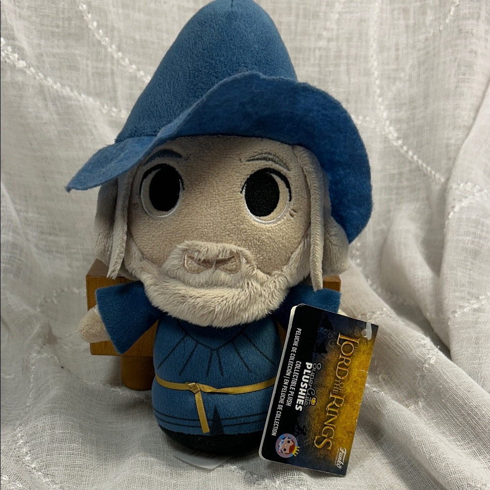 The Lord of the Rings Plushies Gendalf (i think 🤔)